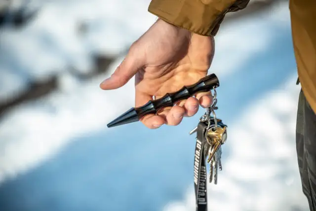 Kubotan legalny w Polsce? Poznaj zasady użycia i ryzyko