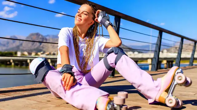 90er Mottoparty Outfit: So rockst du den authentischen Style!