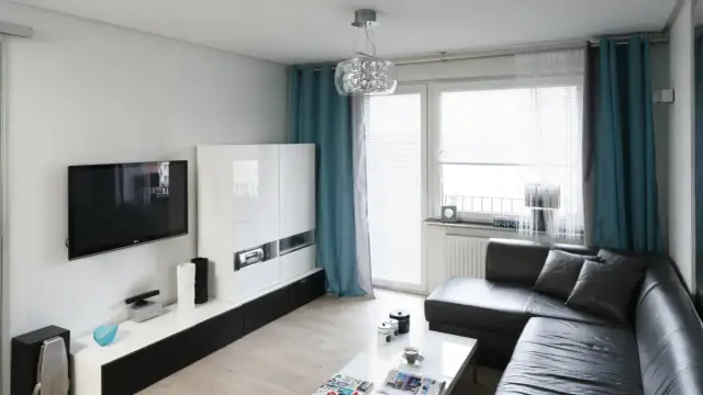 Jak urządzić salon 15m2: 5 kluczowych wskazówek na perfekcyjną aranżację