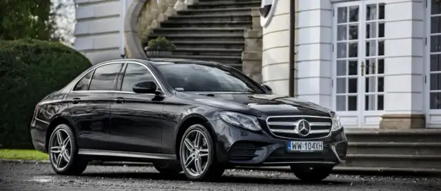 Mercedes E Klasa W213 - najlepsze osiągi, komfort i technologie w jednym