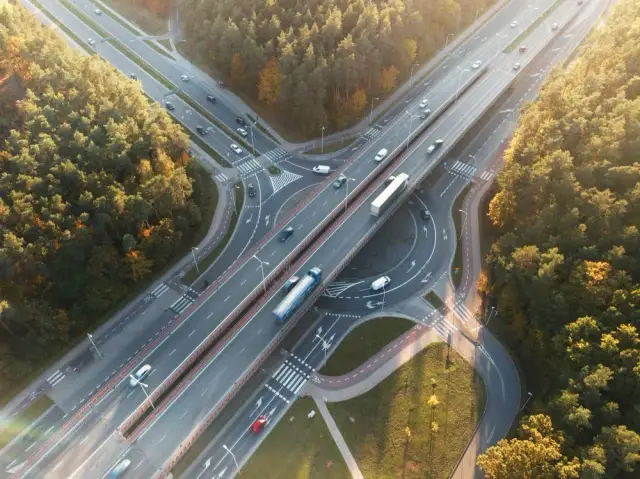 Czy autostrada A1 jest państwowa? Odkryj jej status i opłaty