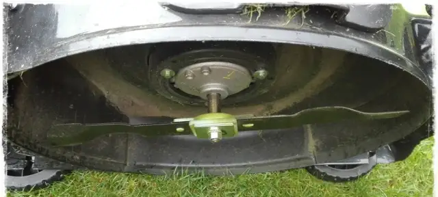 Jak założyć nóż do kosiarki - proste kroki, które musisz znać