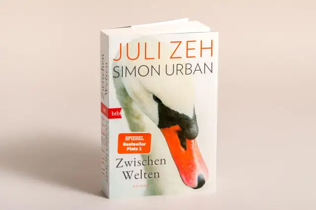 Buchcover "Zwischen Welten" von Juli Zeh und Simon Urban mit Schwanenmotiv und SPIEGEL-Bestseller-Siegel.