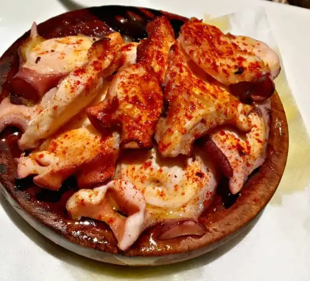 Gdzie zjeść w Barcelonie: najlepsze miejsca na pyszne jedzenie