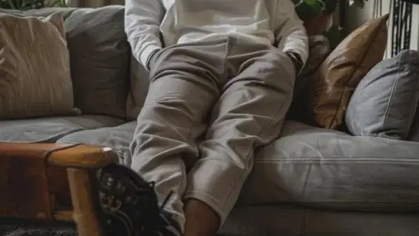 Relaxed fit co to znaczy bluza – komfort, styl i swoboda ruchów