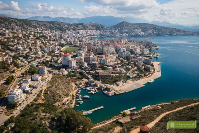 Albania samochodem: Szybko czy widokowo? Trasy, koszty, porady!