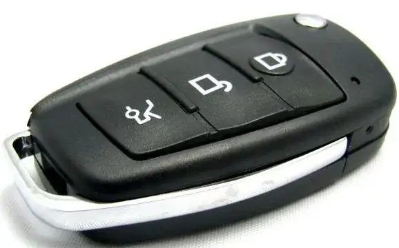 Gdzie dorobić kluczyk do samochodu z immobilizerem bez problemów?