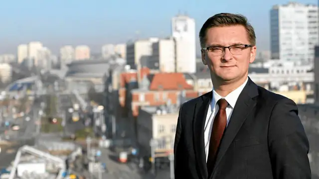 Prezydent Katowic z jakiej partii? Odkryj, dlaczego jest bezpartyjny