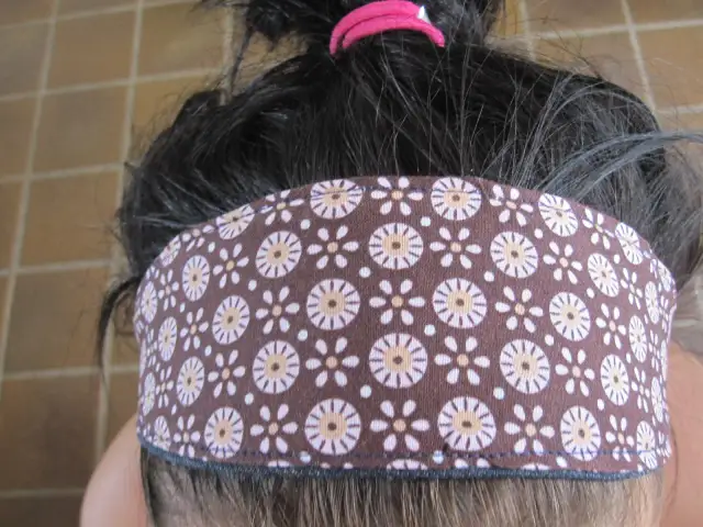 Jak uszyć opaskę zaplataną - proste kroki do pięknej biżuterii włosów