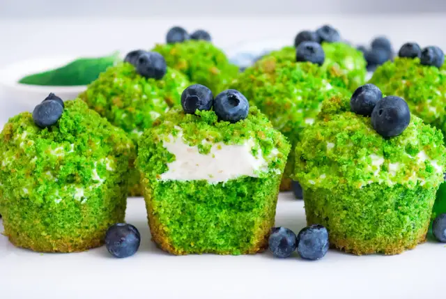 Babeczki Leśny Mech: Mój sekret na idealny zielony kolor!