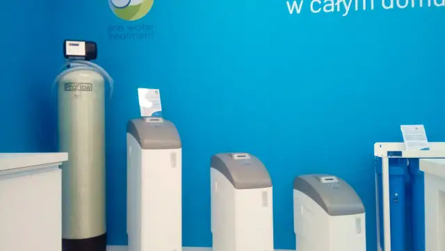Nowoczesny filtr do instalacji co, który zapewnia czystą wodę w całym domu.