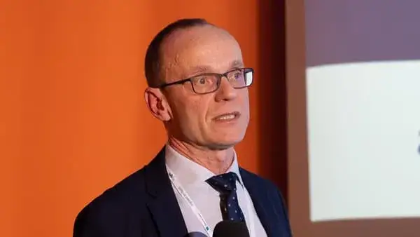 Gdzie przyjmuje dr hab n med Mariusz Stasiołek w Łodzi? Sprawdź adresy