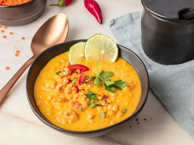 Das beste Linsen-Curry-Suppe Rezept: Unter 30 Min. fertig!