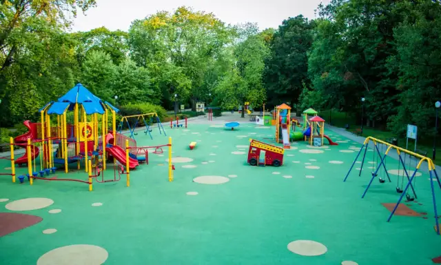Kiedy otwarcie placu zabaw w Parku Żeromskiego? Sprawdź aktualności