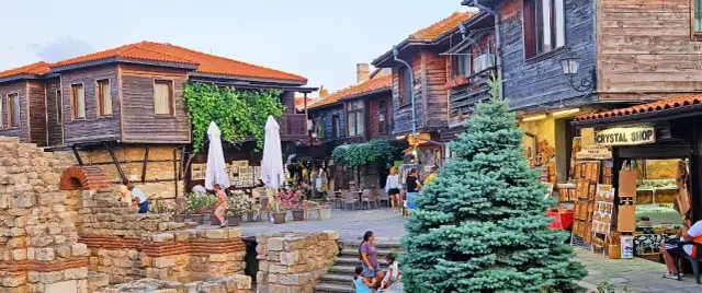 Nesebyr co zwiedzić? Twój przewodnik po Starym Mieście UNESCO