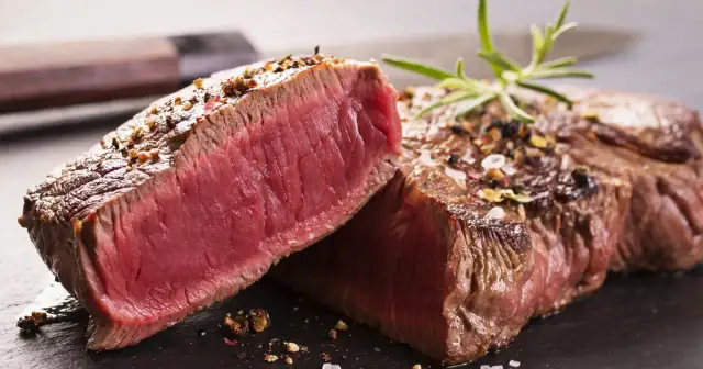 Jak smażyć wołowinę w kawałkach, aby była soczysta i delikatna