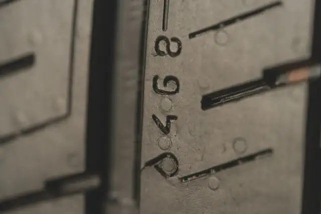 Ile km na oponach letnich? Poznaj ich prawdziwą żywotność