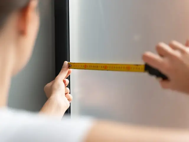 Jak zmierzyć okno do rolety dzień noc, by uniknąć błędów w pomiarze