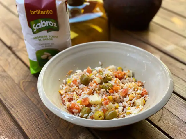 Receta ensalada de arroz clásica: ¡El secreto para que quede suelta!