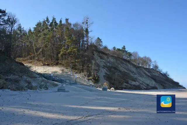 Jastrzębia Góra: Co zwiedzić? Klify, Lisi Jar i atrakcje na każdą pogodę