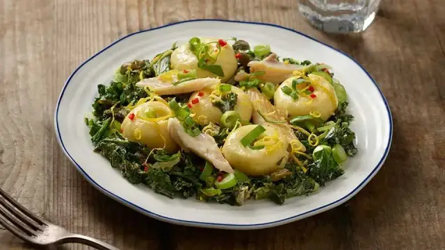 Mistrzowska surówka do klusek śląskich? Znajdź idealną!