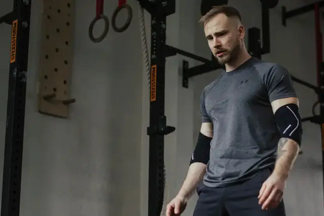 Oddychaj lepiej, trenuj efektywniej: Jak oddychać podczas ćwiczeń?