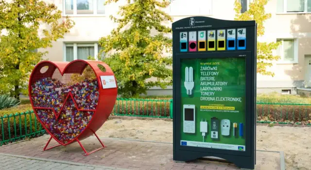 Gdzie oddać elektrośmieci w Krakowie? Sprawdź najlepsze miejsca