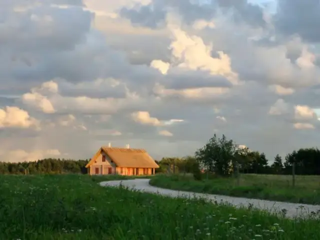 Czy od budynku gospodarczego płaci się podatek? Sprawdź, co musisz wiedzieć