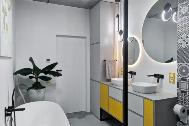 Jak urządzić łazienkę w bloku, by maksymalnie wykorzystać przestrzeń