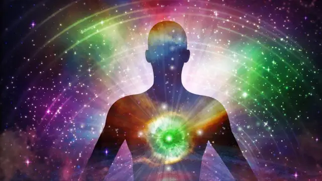 Czwarta czakra: jak zbalansować czakrę serca dla emocjonalnego zdrowia