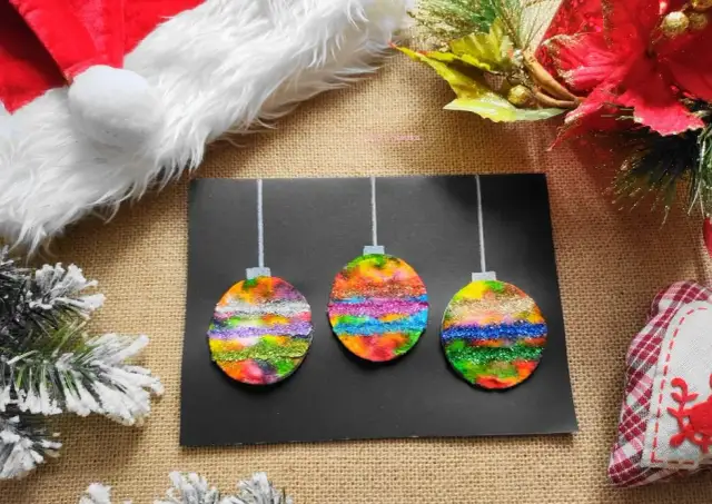 Ręcznie robione kartki świąteczne DIY: Stwórz magię dla bliskich!