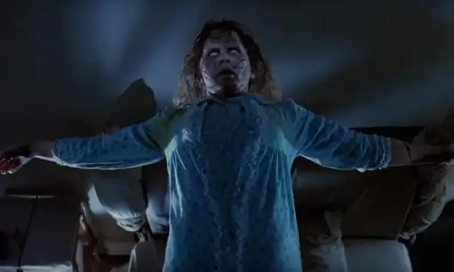 Najstraszniejsze horrory w telewizji: co warto obejrzeć?