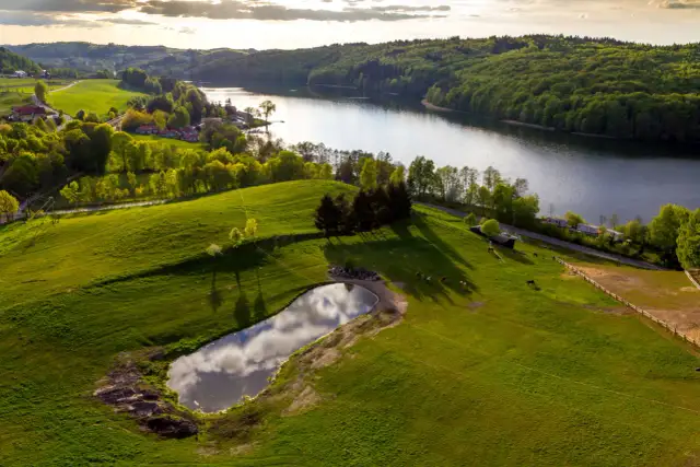 Stajnia Kolano: Agroturystyka z końmi w Kolanie Kaszubski raj?
