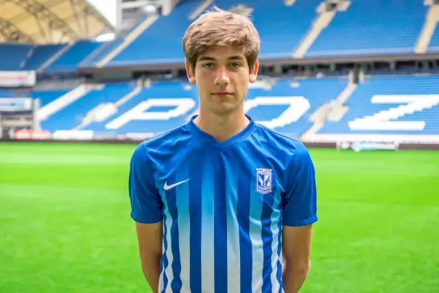 Jakub Moder statystyki: Niezwykłe osiągnięcia i wyniki w meczach