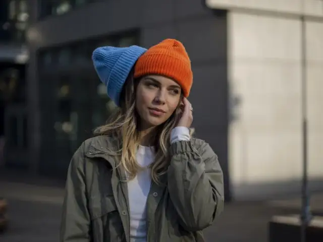 Jakie kolory czapek idealnie pasują do kurtki khaki? Sprawdź!