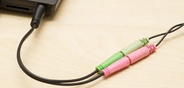 Jak podłączyć słuchawki z mikrofonem do komputera bez problemów