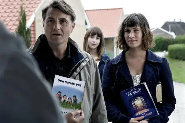 Czy świadek Jehowy może być z katolikiem? Wyjątkowe wyzwania i możliwości