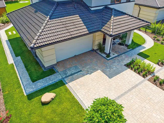 Podjazd z klińca krok po kroku: Praktyczny przewodnik DIY