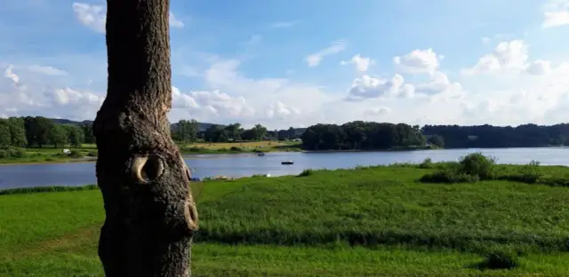 Najlepsze atrakcje nad jeziorem leśniańskim, które musisz poznać