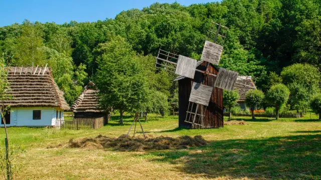 Godziny otwarcia Skansenu w Sanoku - uniknij rozczarowania podczas wizyty