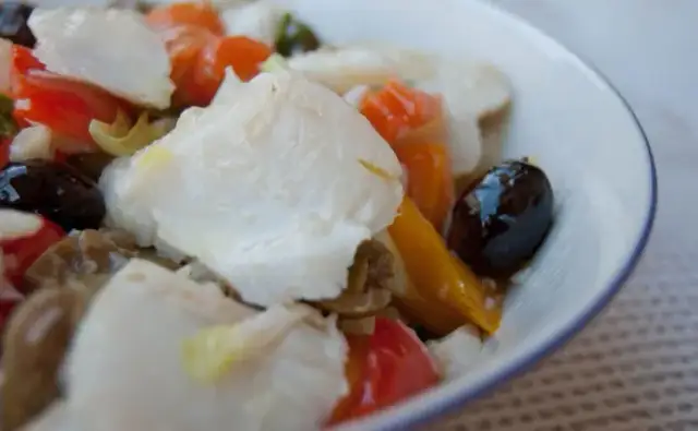 Salade de morue : Maîtrisez la recette parfaite et ses variantes