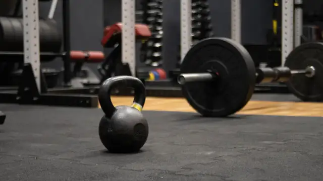 Jak zacząć ćwiczyć crossfit i uniknąć najczęstszych błędów