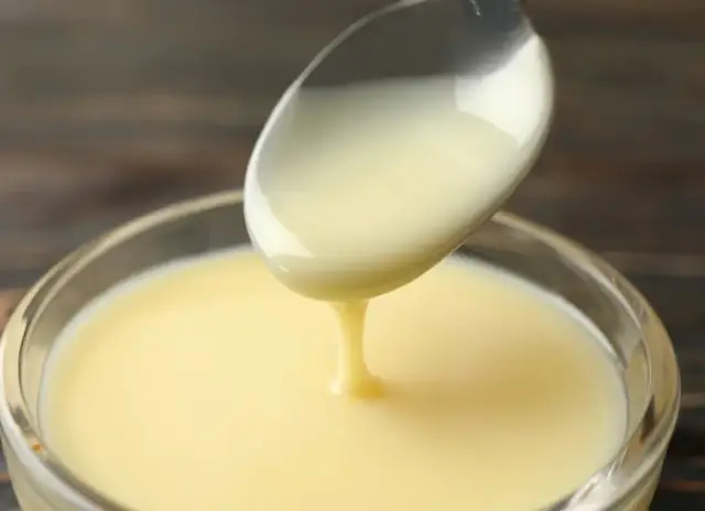 Masz 15 min? Zrób idealne mleko skondensowane! Szybki przepis