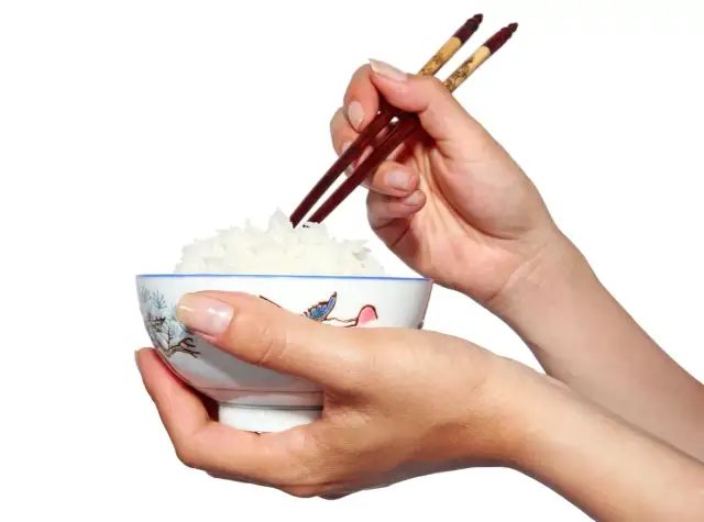 Ryż podnosi cukier? Wybierz mądrze i jedz bez obaw!