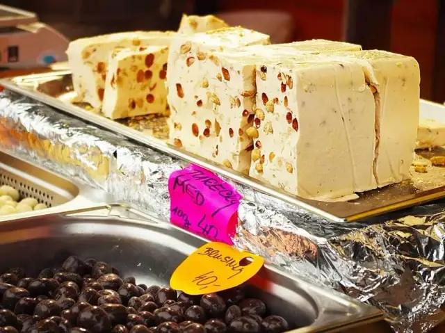 Czy chałwa tuczy? Sprawdź, jak wpływa na Twoją dietę i wagę