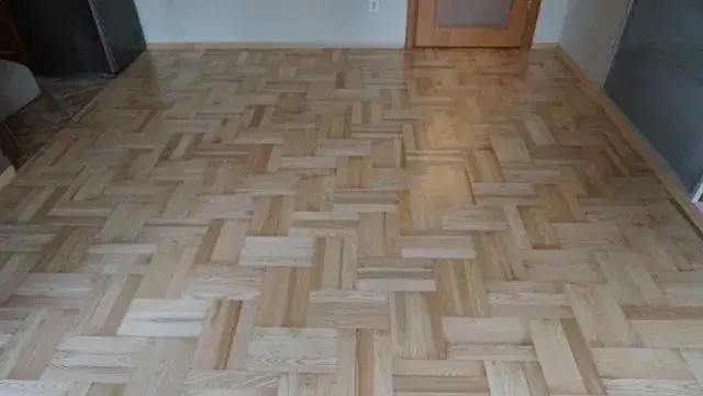 Jak odnowić stary parkiet - sprawdzone metody i praktyczne porady