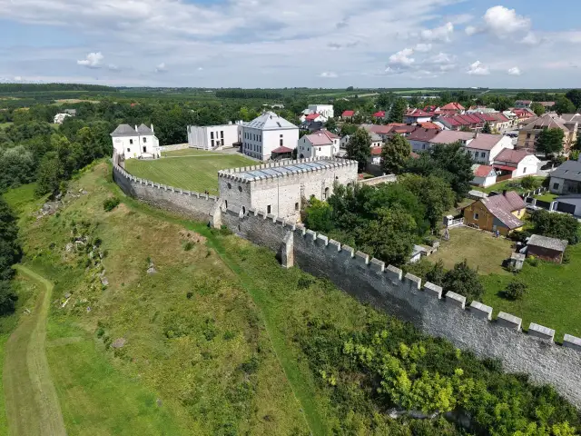 Co zwiedzić w świętokrzyskim? Odkryj ukryte skarby regionu