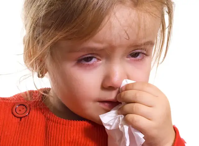 Jak rozpoznać objawy zapalenia zatok i uniknąć powikłań