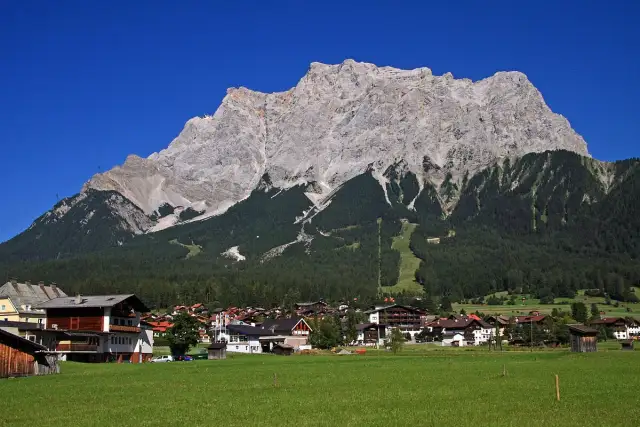 Zugspitze: Deutschlands höchster Berg Ihr ultimativer Guide