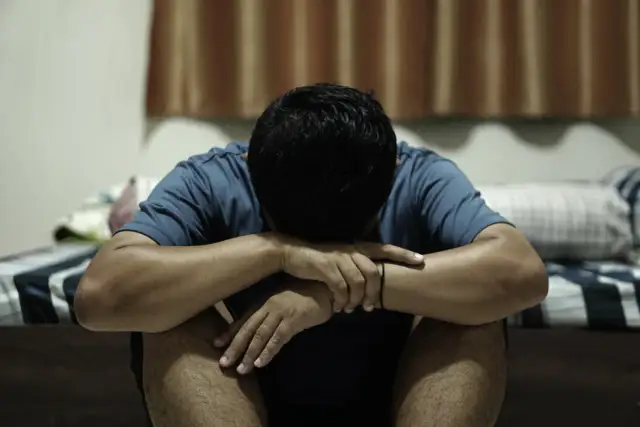 Czy nerwica natręctw może sama ustąpić? Prawda o samoleczeniu